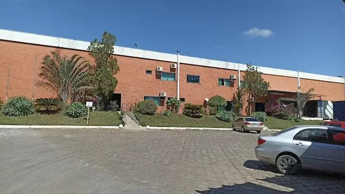 Equipe da Bianchi Móveis na fábrica, símbolo de tradição e excelência